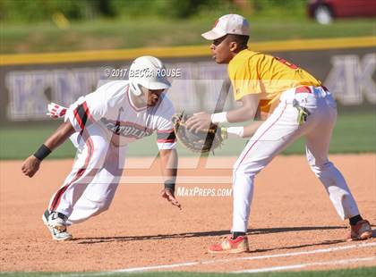 Thumbnail 3 in Charlotte Catholic vs Phillip O. Berry Academy of Technology photogallery.