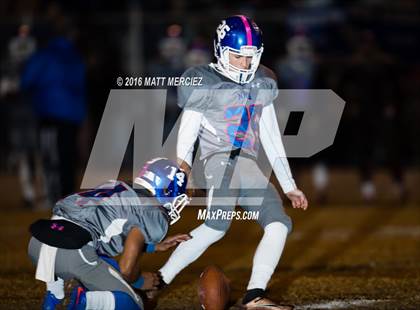Thumbnail 3 in Salem vs. Norview (VHSL Group 5 2nd Round) photogallery.