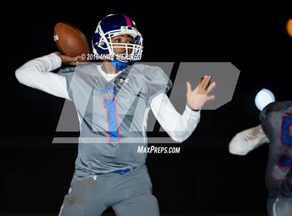 Thumbnail 1 in Salem vs. Norview (VHSL Group 5 2nd Round) photogallery.