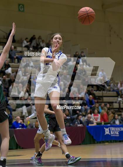 Thumbnail 3 in Shaker vs. Shenendehowa NYSPHSAA Section 2 Class AAA Quarter Final photogallery.
