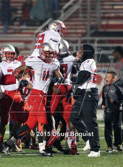 Thumbnail 1 in Lima Senior vs. Piqua photogallery.