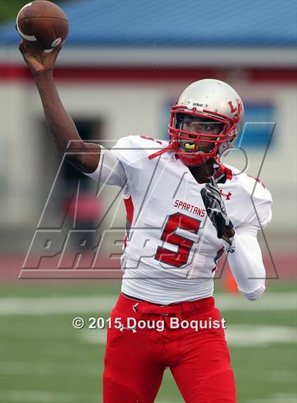 Thumbnail 3 in Lima Senior vs. Piqua photogallery.