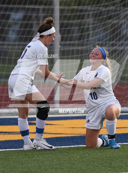 Thumbnail 1 in Lockport @ Kenmore East photogallery.
