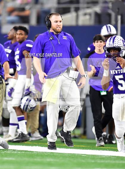 Thumbnail 2 in Gunter vs. Newton (UIL 3A Division 2 Final)  photogallery.