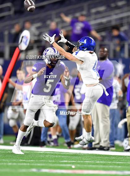 Thumbnail 3 in Gunter vs. Newton (UIL 3A Division 2 Final)  photogallery.