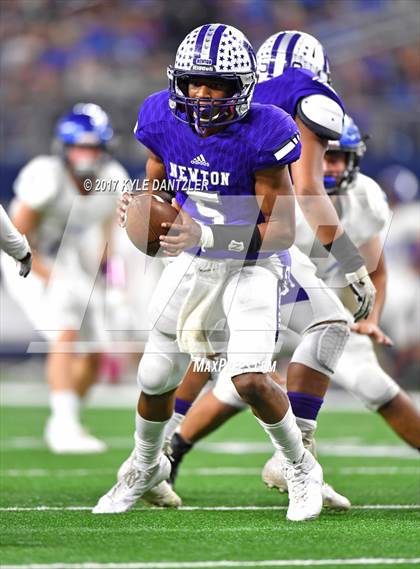 Thumbnail 3 in Gunter vs. Newton (UIL 3A Division 2 Final)  photogallery.