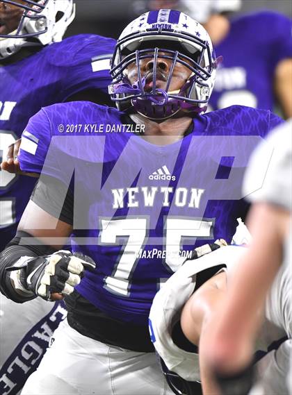 Thumbnail 2 in Gunter vs. Newton (UIL 3A Division 2 Final)  photogallery.