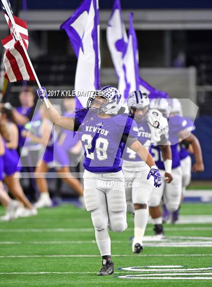 Thumbnail 3 in Gunter vs. Newton (UIL 3A Division 2 Final)  photogallery.