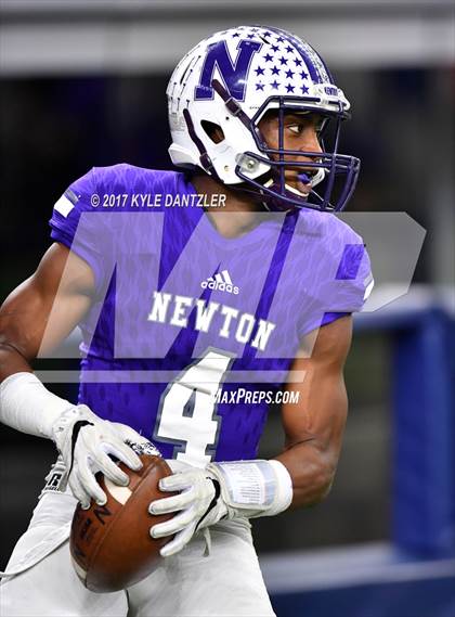 Thumbnail 2 in Gunter vs. Newton (UIL 3A Division 2 Final)  photogallery.