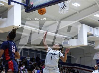 Thumbnail 2 in Fike @ Terry Sanford (NCHSAA 3A 4th Round) photogallery.