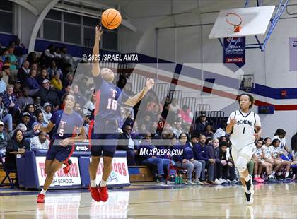 Thumbnail 1 in Fike @ Terry Sanford (NCHSAA 3A 4th Round) photogallery.