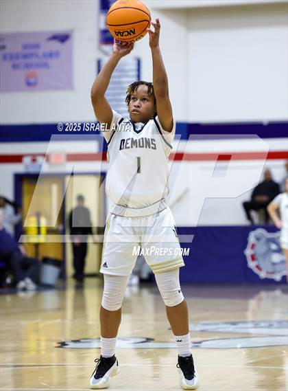 Thumbnail 1 in Fike @ Terry Sanford (NCHSAA 3A 4th Round) photogallery.