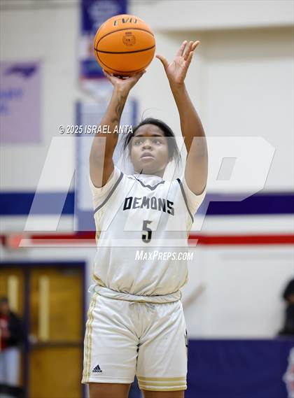 Thumbnail 1 in Fike @ Terry Sanford (NCHSAA 3A 4th Round) photogallery.
