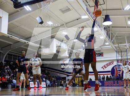 Thumbnail 2 in Fike @ Terry Sanford (NCHSAA 3A 4th Round) photogallery.