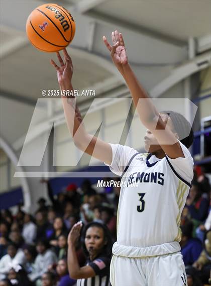 Thumbnail 1 in Fike @ Terry Sanford (NCHSAA 3A 4th Round) photogallery.