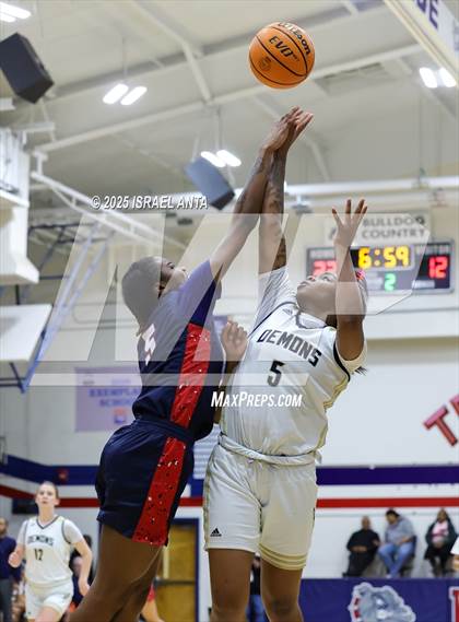 Thumbnail 1 in Fike @ Terry Sanford (NCHSAA 3A 4th Round) photogallery.