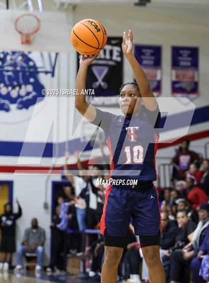 Thumbnail 2 in Fike @ Terry Sanford (NCHSAA 3A 4th Round) photogallery.