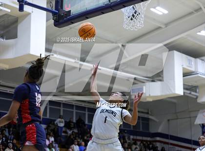 Thumbnail 1 in Fike @ Terry Sanford (NCHSAA 3A 4th Round) photogallery.