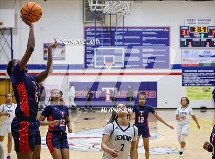 Thumbnail 1 in Fike @ Terry Sanford (NCHSAA 3A 4th Round) photogallery.