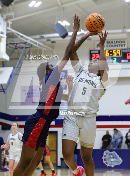 Thumbnail 1 in Fike @ Terry Sanford (NCHSAA 3A 4th Round) photogallery.