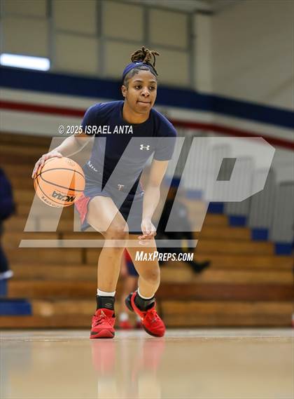 Thumbnail 3 in Fike @ Terry Sanford (NCHSAA 3A 4th Round) photogallery.
