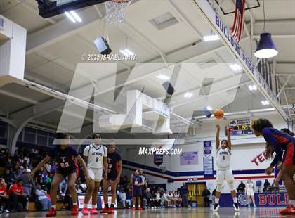 Thumbnail 2 in Fike @ Terry Sanford (NCHSAA 3A 4th Round) photogallery.