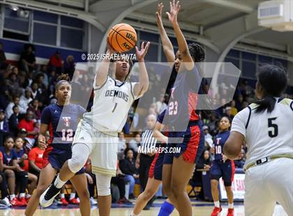 Thumbnail 2 in Fike @ Terry Sanford (NCHSAA 3A 4th Round) photogallery.