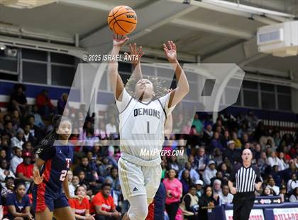 Thumbnail 1 in Fike @ Terry Sanford (NCHSAA 3A 4th Round) photogallery.