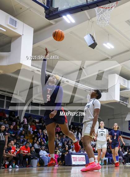 Thumbnail 1 in Fike @ Terry Sanford (NCHSAA 3A 4th Round) photogallery.
