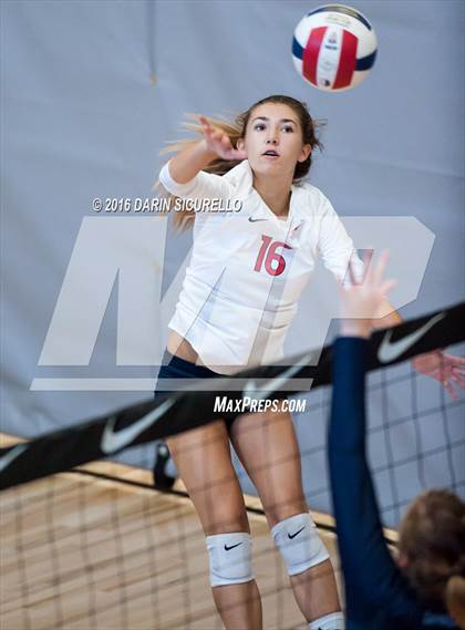 Thumbnail 3 in Dorman vs. Redondo Union (Nike Tournament of Champions) photogallery.