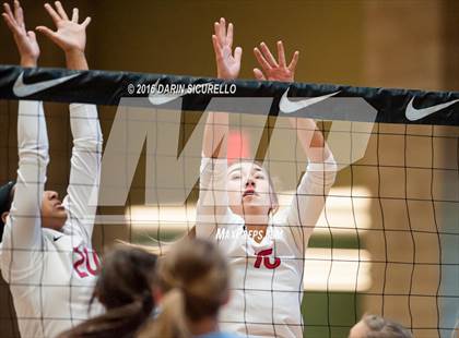 Thumbnail 1 in Dorman vs. Redondo Union (Nike Tournament of Champions) photogallery.