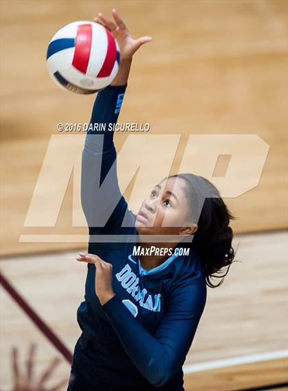 Thumbnail 1 in Dorman vs. Redondo Union (Nike Tournament of Champions) photogallery.
