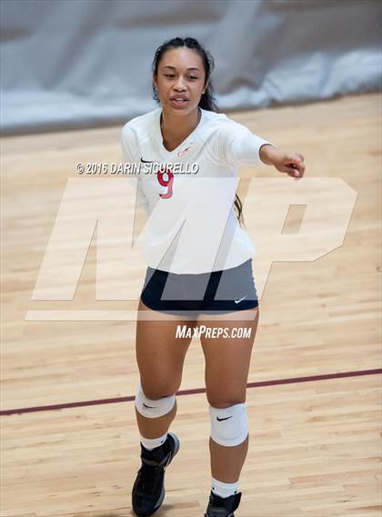 Thumbnail 2 in Dorman vs. Redondo Union (Nike Tournament of Champions) photogallery.