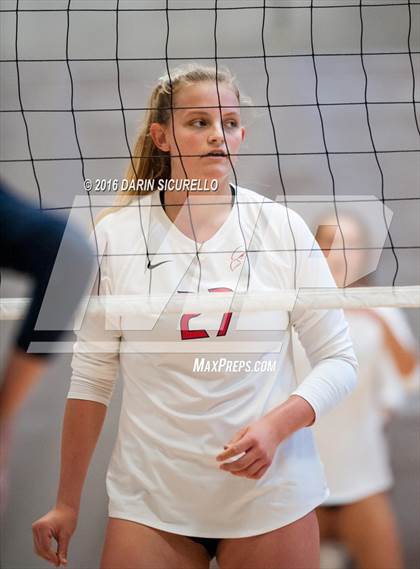 Thumbnail 3 in Dorman vs. Redondo Union (Nike Tournament of Champions) photogallery.