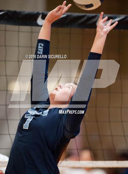 Thumbnail 1 in Dorman vs. Redondo Union (Nike Tournament of Champions) photogallery.