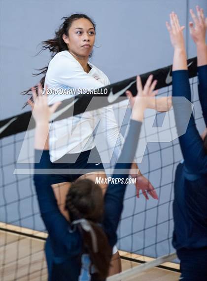 Thumbnail 1 in Dorman vs. Redondo Union (Nike Tournament of Champions) photogallery.