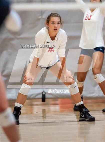 Thumbnail 2 in Dorman vs. Redondo Union (Nike Tournament of Champions) photogallery.