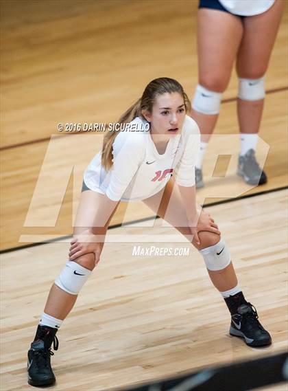 Thumbnail 2 in Dorman vs. Redondo Union (Nike Tournament of Champions) photogallery.