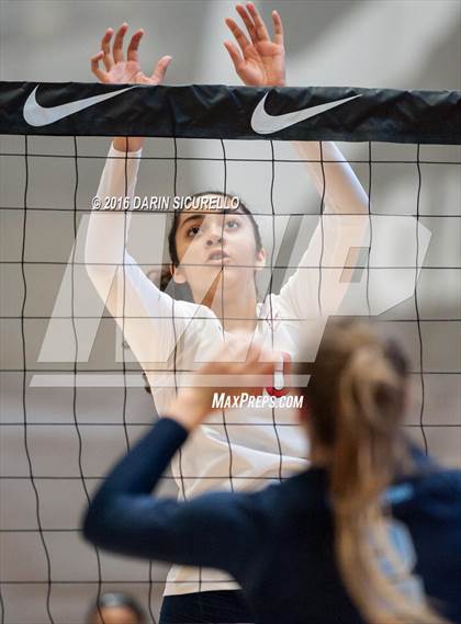 Thumbnail 2 in Dorman vs. Redondo Union (Nike Tournament of Champions) photogallery.