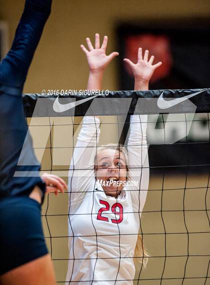 Thumbnail 2 in Dorman vs. Redondo Union (Nike Tournament of Champions) photogallery.