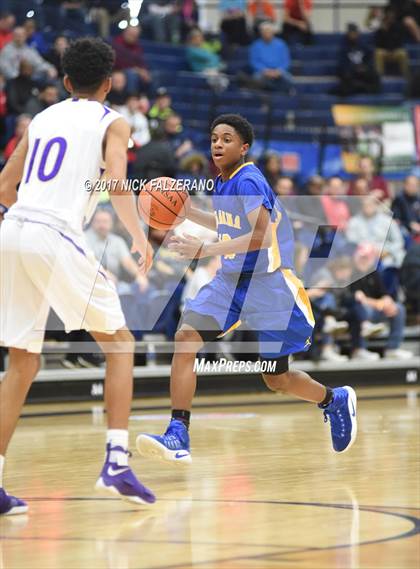 Thumbnail 2 in Thurgood Marshall vs. Gahanna Christian Academy photogallery.