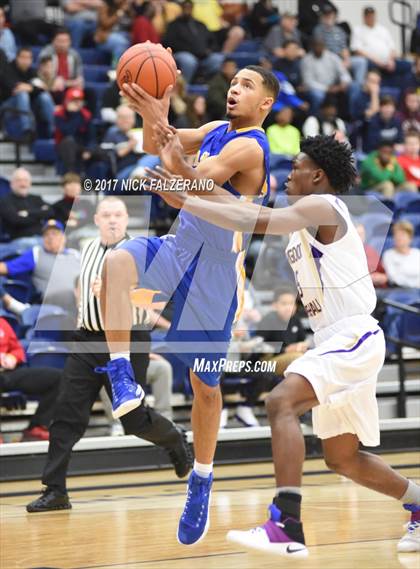 Thumbnail 1 in Thurgood Marshall vs. Gahanna Christian Academy photogallery.