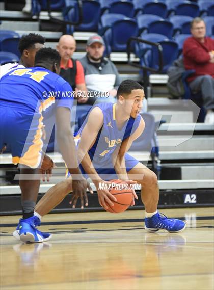 Thumbnail 1 in Thurgood Marshall vs. Gahanna Christian Academy photogallery.