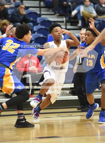 Thumbnail 3 in Thurgood Marshall vs. Gahanna Christian Academy photogallery.