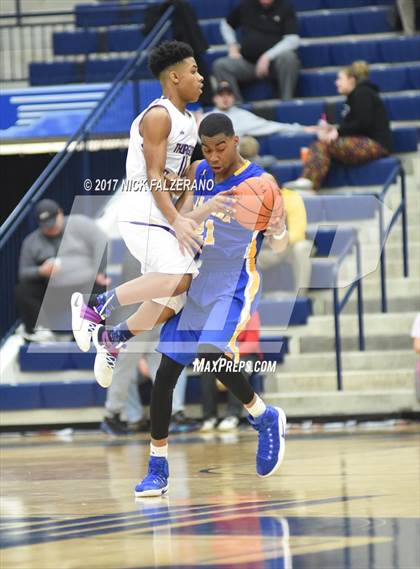 Thumbnail 3 in Thurgood Marshall vs. Gahanna Christian Academy photogallery.