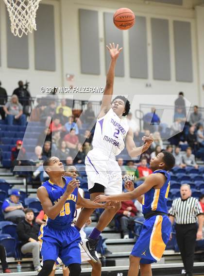 Thumbnail 1 in Thurgood Marshall vs. Gahanna Christian Academy photogallery.