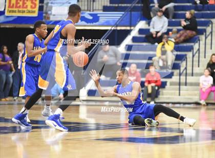 Thumbnail 2 in Thurgood Marshall vs. Gahanna Christian Academy photogallery.
