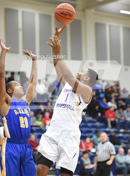 Thumbnail 3 in Thurgood Marshall vs. Gahanna Christian Academy photogallery.