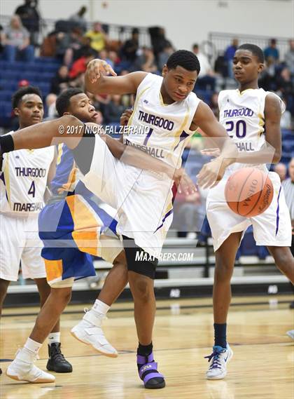 Thumbnail 2 in Thurgood Marshall vs. Gahanna Christian Academy photogallery.
