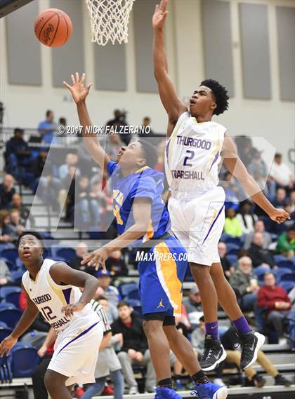 Thumbnail 2 in Thurgood Marshall vs. Gahanna Christian Academy photogallery.